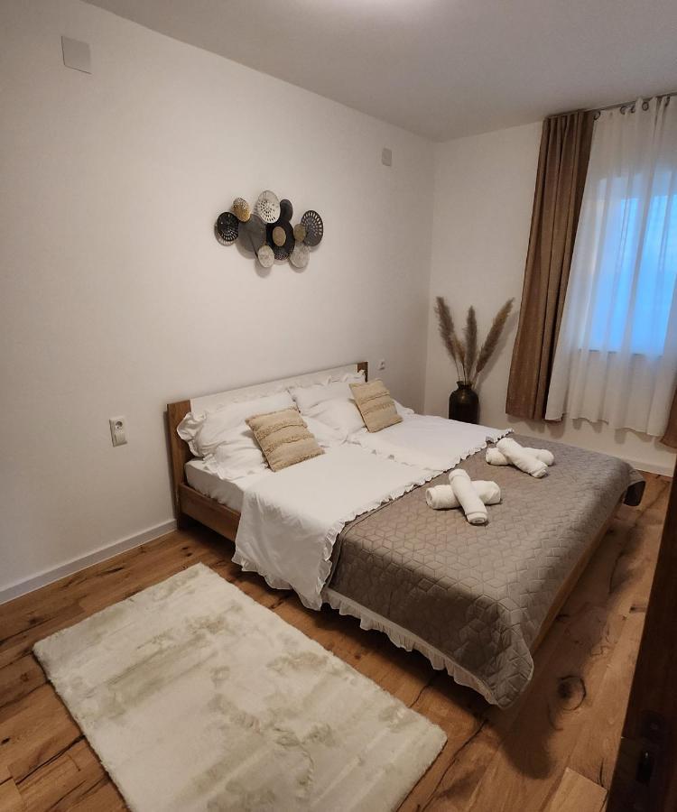 Apartman Lidija Starigrad Paklenica Exterior foto